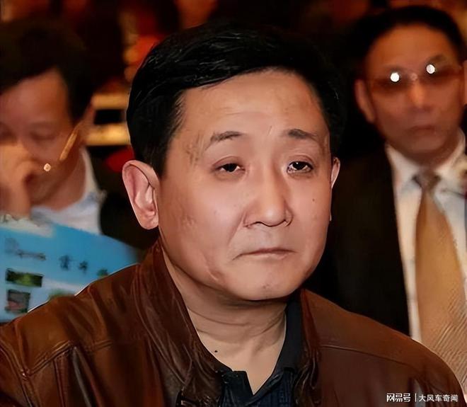 是北大高材生女儿和侄女长得很像梁天现状：66岁微微发福儿子(图18)
